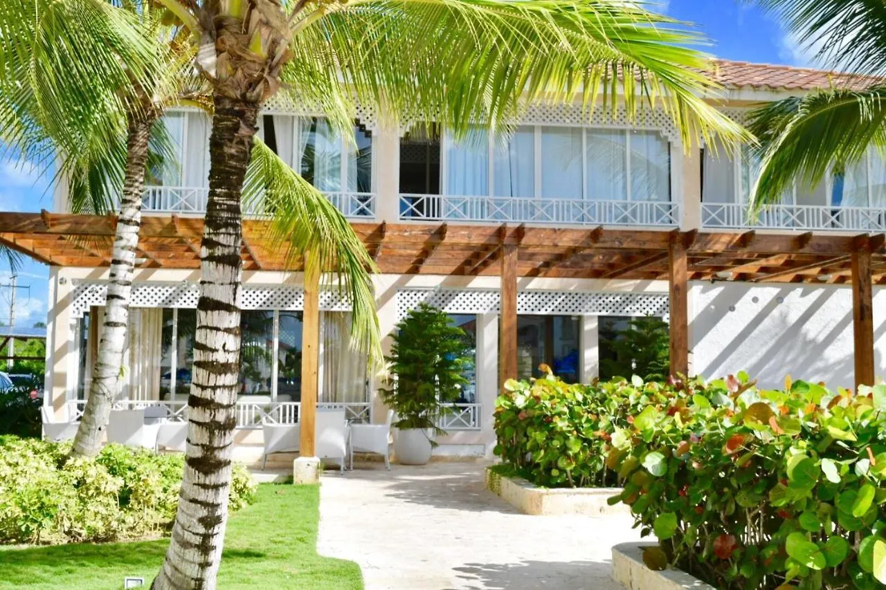Ocean Front 2Br @Cadaquescaribe Bayahibe Apartment