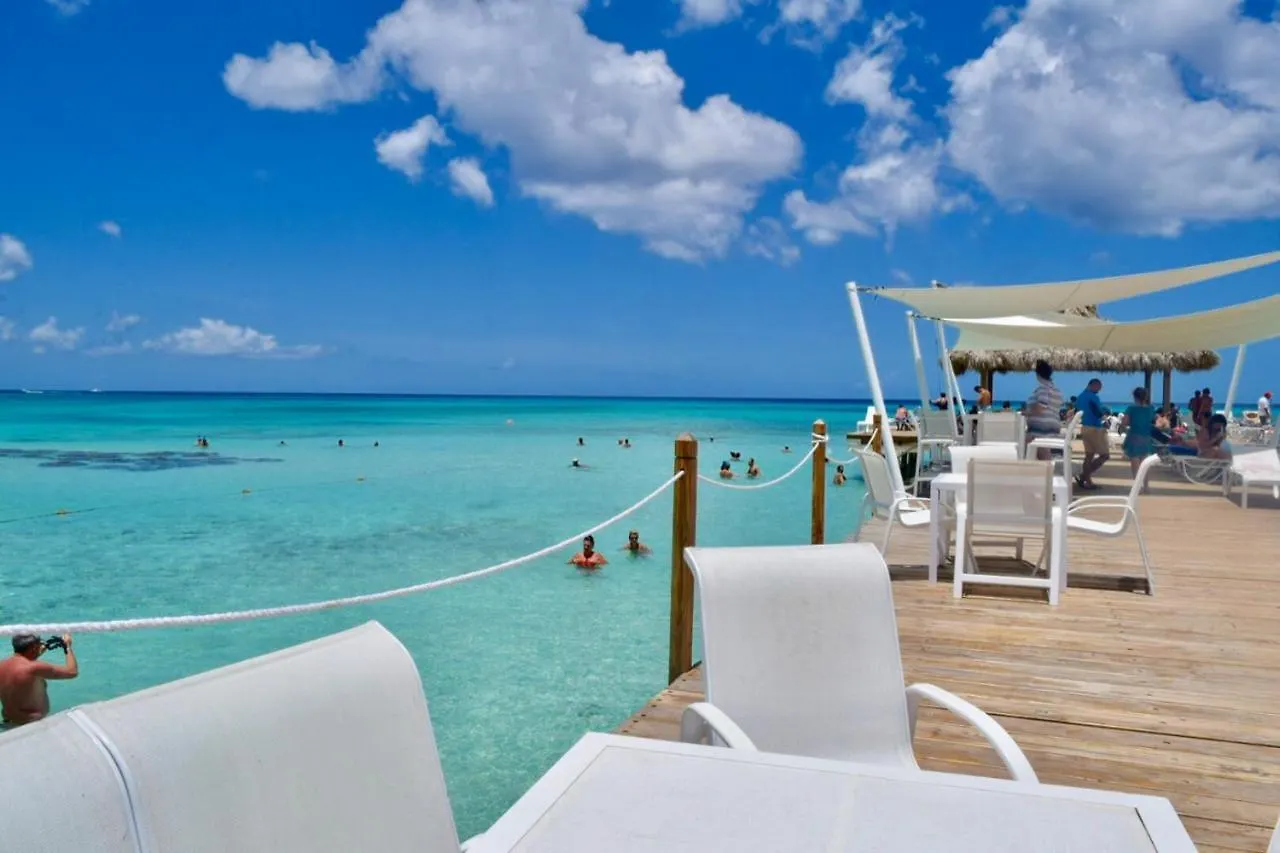 Ocean Front 2Br @Cadaquescaribe Bayahibe Apartment